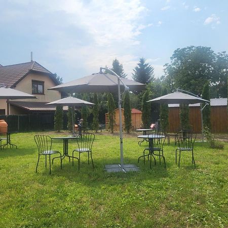 The Castle Suites & Apartment - Free Parking - (Adults Only) Cracovia Exterior foto